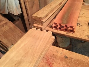 Vanity drawer construction with box joints